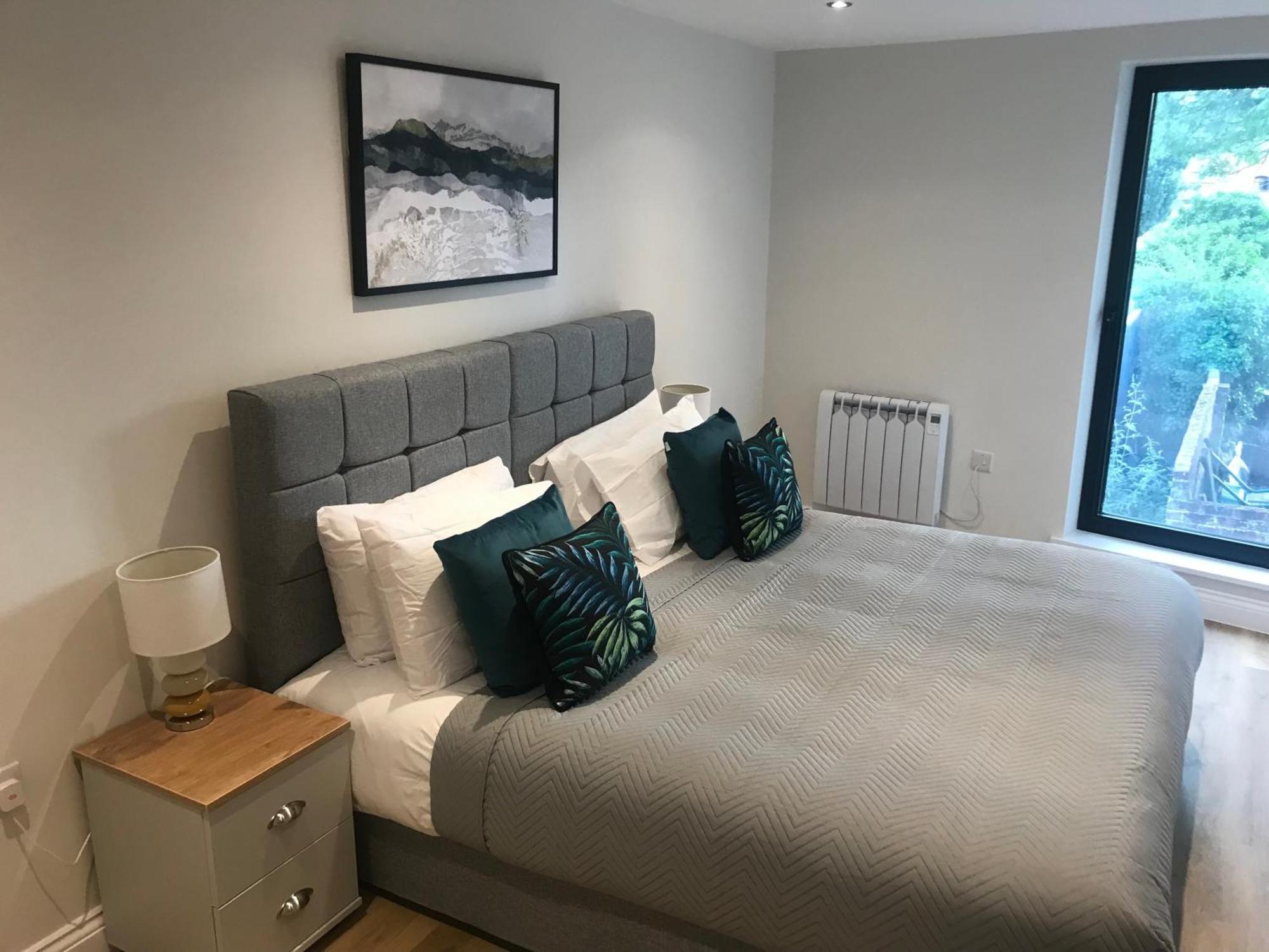 Heart Of Henley 1 & 2 Bedroom Apartments Экстерьер фото