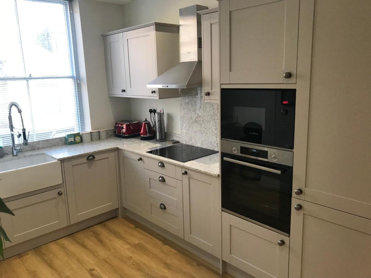 Heart Of Henley 1 & 2 Bedroom Apartments Экстерьер фото